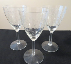 3 Unk103 Etched Leaves Water Wine Goblets 9 Oz Exc Condition $5 Shipping