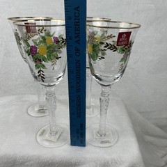 Royal Albert Old Country Rose Set of 4 Glassware Goblet New In Box