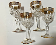 Set 4 Vintage Royal Crystal Rock RCR Gold Trimmed Stemmed 7″ WINE/Water Glasses