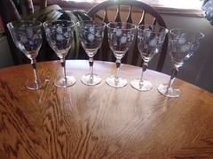Wine Etched Blown Paneled Floral 9 Oz Smooth Stem – Set of 6 Glasses