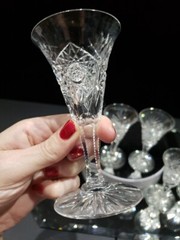 (1) Sherry Glass 4-1/2″ American Brilliant Period cut glass crystal hobstars