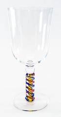 SINGLE HANDBLOWN COLORED CANE STEM WINE GLASS, SIGNED JAMES NADAL, NY ARTIST