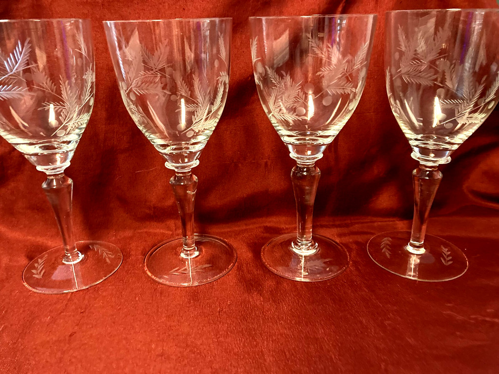 Vintage Etched with Fern Leaves and circles Tall Water Wine Goblets Set of 4