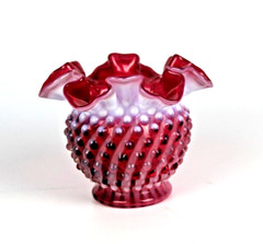 FENTON ☆ 4 1/2″ HOBNAIL Cranberry Opalescent White Swirl Ruffled Top Rim Vase