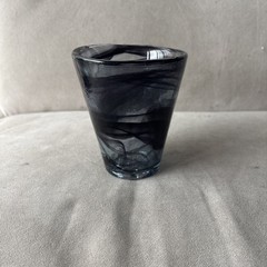 Kosta Boda Glass MINE UHV Ulrica Hydman Vallien Tumbler Black / Purple Swirl