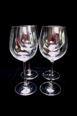 Red Wine Glasses Balloon 4 Goblets Signed Nachtmann Clear Crystal Bistro 8.75″
