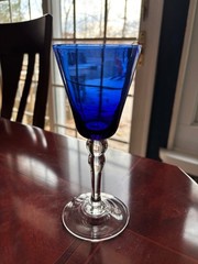 VINTAGE COBALT BLUE WINE GLASS WITH CLEAR STEM 7-5/8″ HIGH