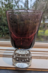 Single VTG Carl Erickson MCM Amethyst Controlled Bubbles Bullicante Glass