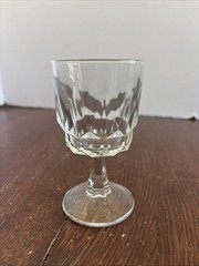 Arcoroc Artic Wine Goblet Vintage Clear Cut Glass Cristal France 4.75”