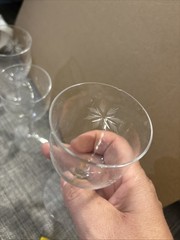 VTG Cut and Etched Starburst Crystal 5″ Crystal Wine Glasses (3)- Read