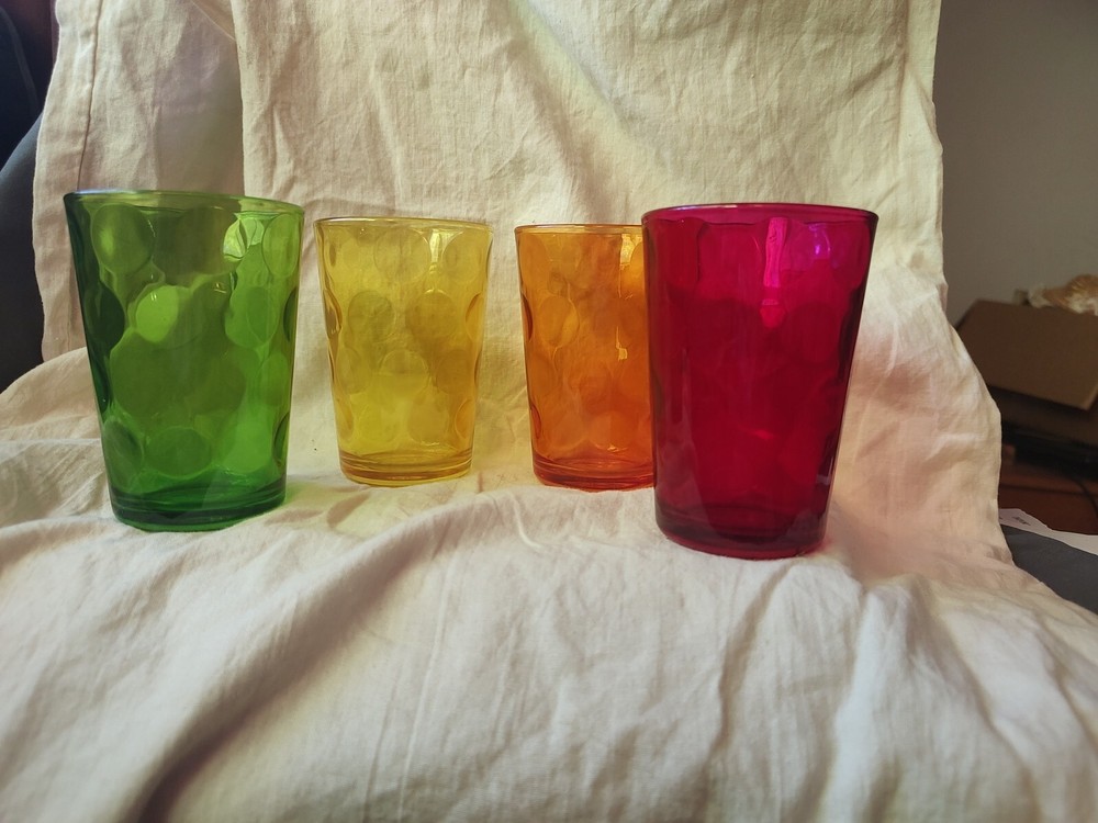 Set Of 4 Juice Glasses Red Orange Yellow Green Water Drop Symbol On Bottom 4″…