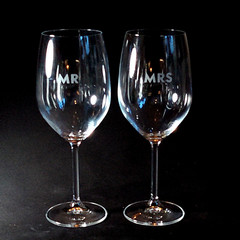 KATE SPADE LENOX DARLING POINT MR & MRS WINE GLASSES, Blown Crystal, 9.5″, 2PCS