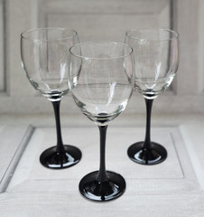 France Luminarc black stem clear bowl wine glasses 8″ tall 11 fl oz 7 available