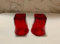 Two (2) Red Textured Swirl Round Top Square Base 4″ Tumblers Glasses – Not Flash