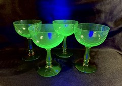 4 Amber & Green Uranium Herringbone Optic Cocktail Champagne Glasses UV Reactive