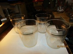 Set of 4 MCM Art Deco Glass 8oz Gold Trim Barware Cocktail Glasses 3 x 3.25