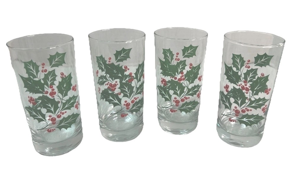 VTG Set of 4 Glass Christmas Holly Berries Drinking Glasses Tumblers Holiday 5.5