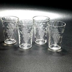 4 Vintage Etched Grape Schnapps Glasses 3″ liqueur sweet sipping aperitifs 3oz