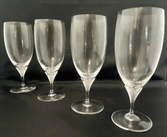 Mikasa ? Crystal Sea Mist Water Goblet Wine Glass Frosted Ribbed Stem Set of 4