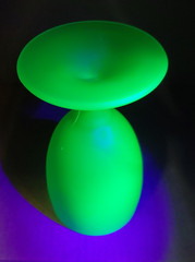 Vintage Original Uranium Glass Goblet 1930-1939 – 6-1/2 » – FREE SHIPPING