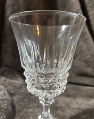 VINTAGE CRISTAL D’ARQUES-DURAND FRENCH LEAD CRYSTAL WINE GLASS