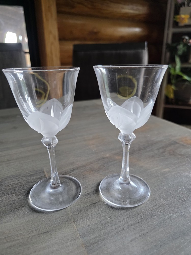 J.G. Durand Cristal d’Arques Florence Water Wine Glasses Set Of 2 5 3/4”