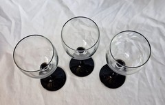 Luminarc France DOMINO Black Stem Wine Glasses 7.75″ Tall (Set of 3)
