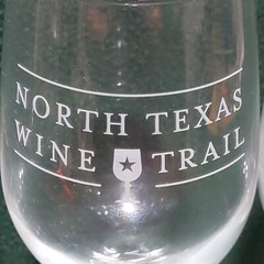 North Texas Wine Trail 9 inch tall Wine Tasting Long Stem Glasses Set Of 4