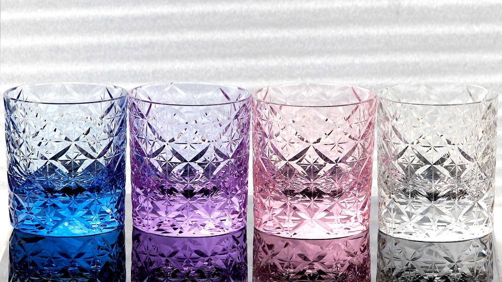 A Set of 4PCS Rock Whiskey Glasses Kiriko Hand Cut Stars Crystal Tumbler 7.5oz