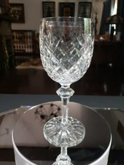 (1) Water Goblet Glass 7-1/2″ Crystal Old signed Waterford cut Powerscourt