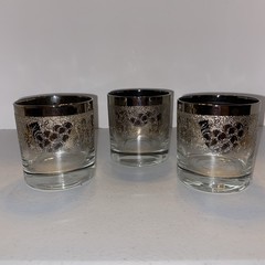 Vintage Dorothy Thorpe Silver Fade Grape Old Fashioned Rocks Glasses Set Of 3