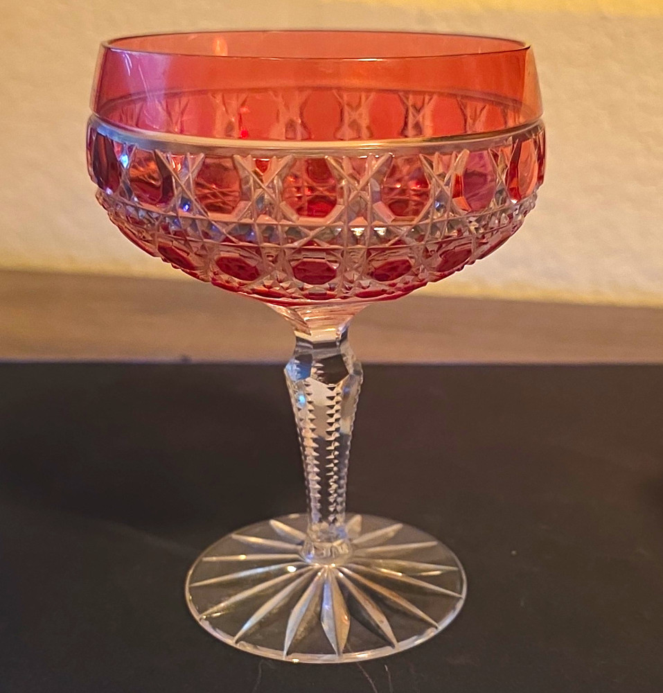 Baccarat Champagne Coupe Glass Diameter 9cm Height 13.5cm Red Color
