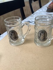 Set of 2 Tankard Beer Glasses 5” With Pewter Emblem Eagle Par