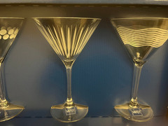 MIKASA 10 oz CHEERS TOO Set of 4 Martini Glasses – NEW IN BOX