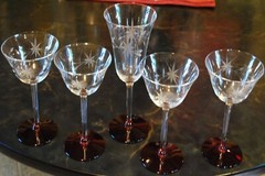 Vtg Set 5 WESTON 1 Water Goblet & 4 Wine RUBY RED FOOT/ CUT STARFLOWER GLASSES
