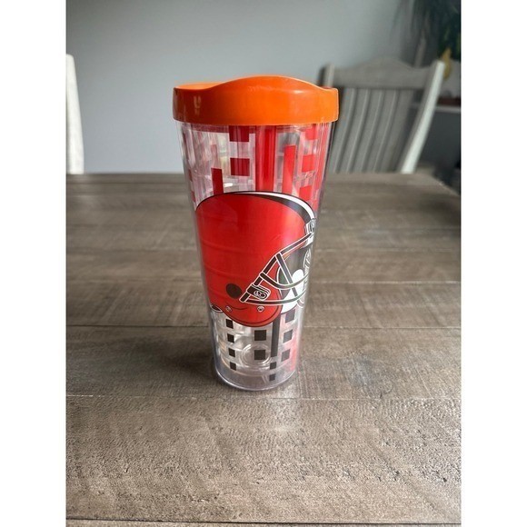Cleveland Browns 22oz tumbler