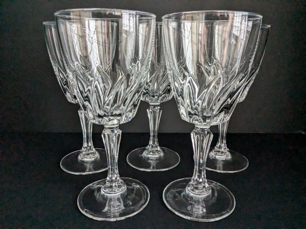 Flamenco 7″ Crystal Wine Glass By JG Durand (Set Of 5)