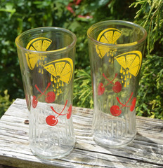 2 Vintage Anchor Hocking Tumblers Dripping Lemons/Crossed Cherries Design 1960’s