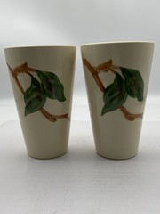 Pair Of Vintage USA Franciscan Art Pottery Apple 5″ Tumblers