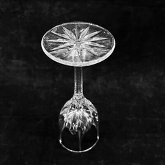 Mikasa Crystal Apollo Wine Glass Clear Cut Multi Sided Stem 7 5/8