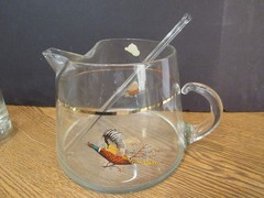 VTG WEST VIRGINIA GLASS FLYING PHEASANT BAR SET -PITCHER GLASSES & A (EZS000452)