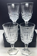 Vintage Fostoria Heritage Wine Glasses/ Set of 4 /6oz /6 1/8″ x 2 3/4″