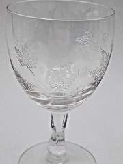 Fostoria Sylvan Wine Glasses Falling Autumn Leaves 4 1/2″ Tall Set of 2