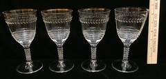 Wine Glasses Clear Pressed Glass w/ Gold Trim Edge Embossed Leaf Leaves Set 4