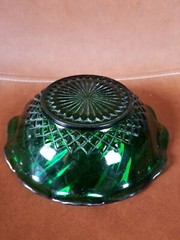 Vintage Anchor Hocking Forest Green Glass Bowls Ruffled Edge 6.5″ and 7.5″