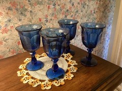 Vintage Imperial Glass Old Williamsburg Cobalt Stemmed Goblets 5.25” Set Of 4