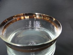 Unknown Maker UNK4693 Blown Clear Glass Platinum Gold Band Short Champagne VGUC