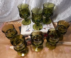 8 Vintage King’s Crown Color Crown Green 5 5/8″ Water Goblets Wine Glasses SET
