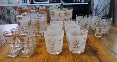 27 1950’s Bar Glasses Clear/Frosted/Gold Leaves