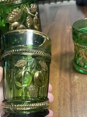 Vintage Northwood INTAGLIO pattern Emerald Green Glass gold-trimmed 5pc Set